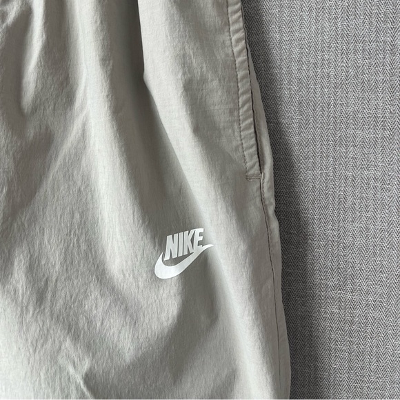 Nike | Pants - Picture 3 of 9